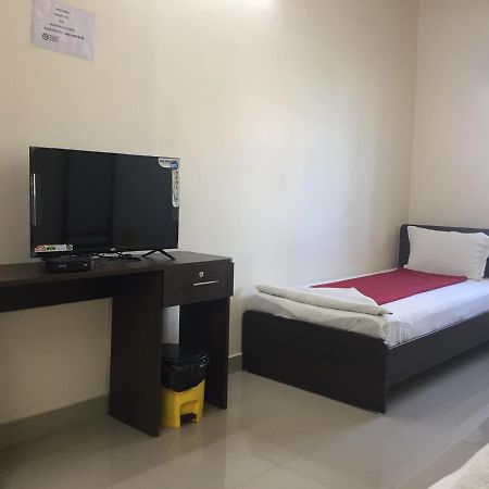 Sun Shine Hotel Chennai Bagian luar foto