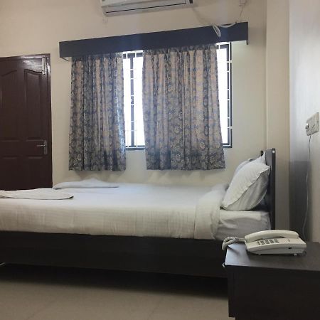 Sun Shine Hotel Chennai Bagian luar foto